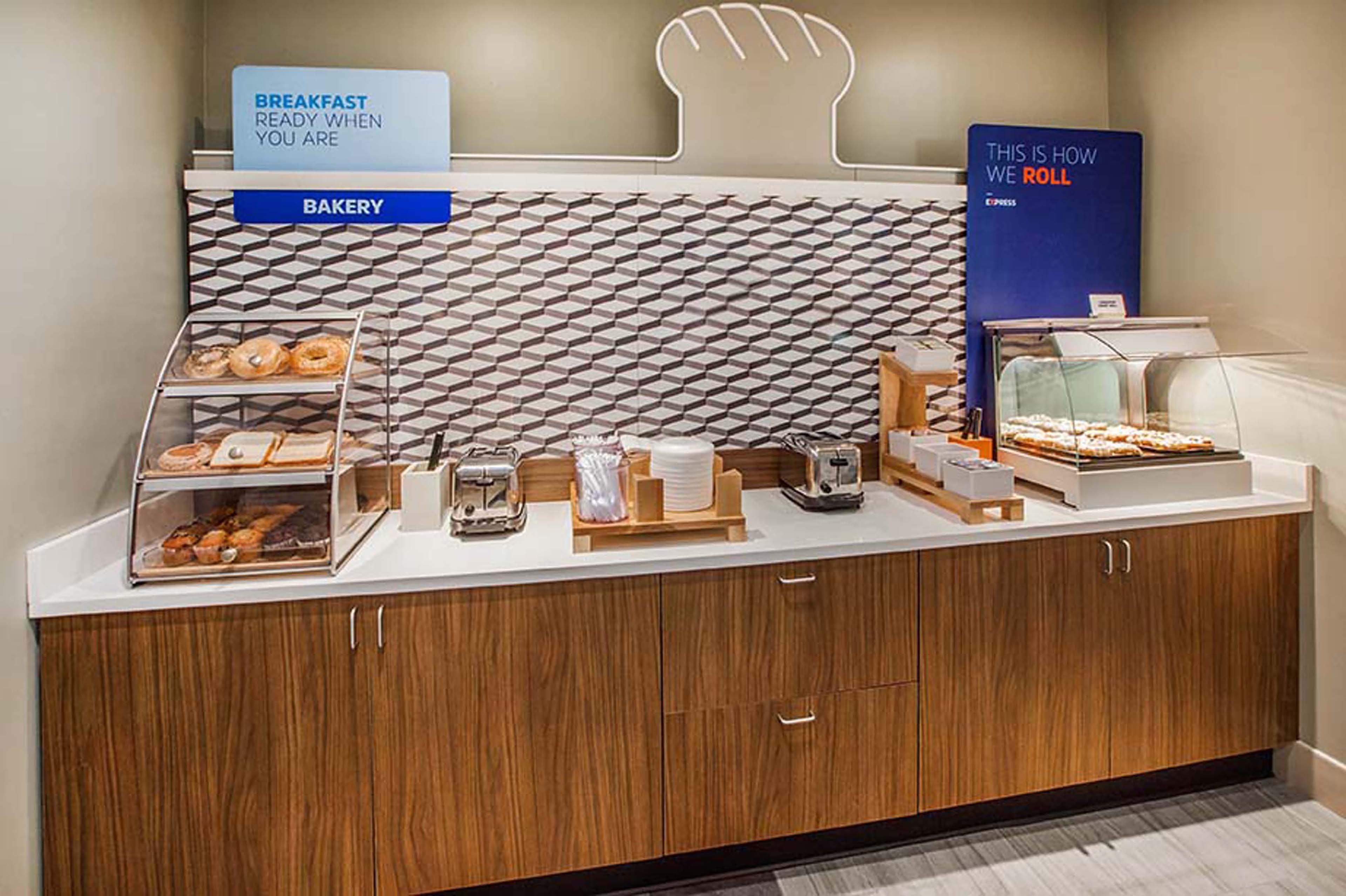 Holiday Inn Express - Indiana By Ihg Экстерьер фото